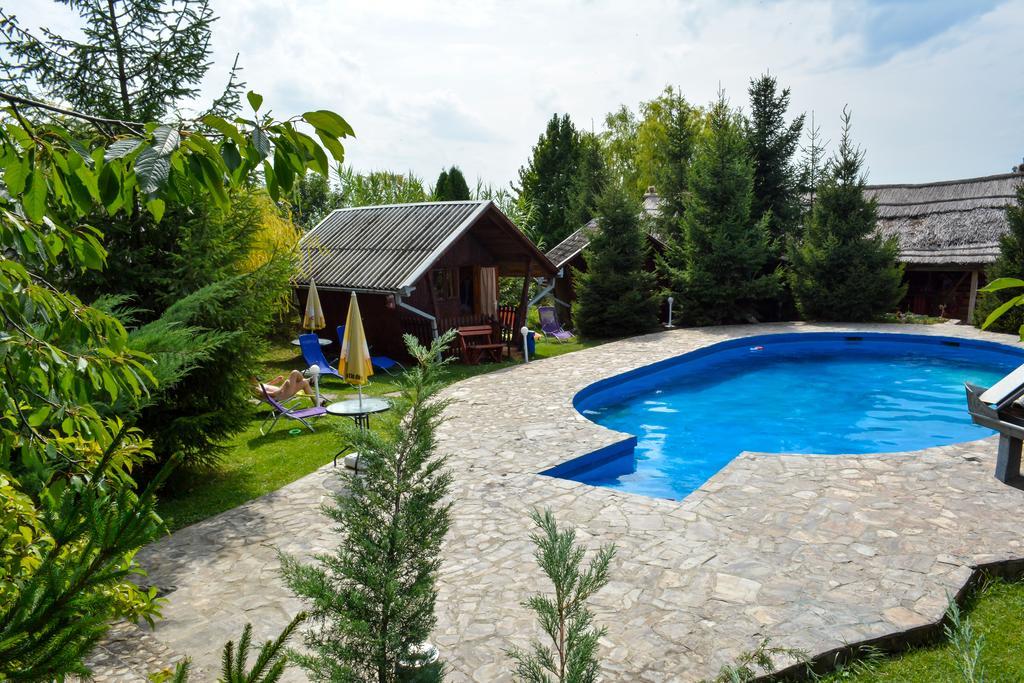 Camping Robinson Country Club Oradea Zewnętrze zdjęcie
