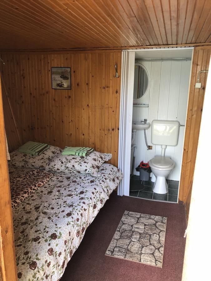 Camping Robinson Country Club Oradea Zewnętrze zdjęcie