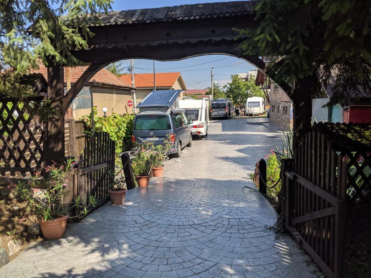 Camping Robinson Country Club Oradea Zewnętrze zdjęcie